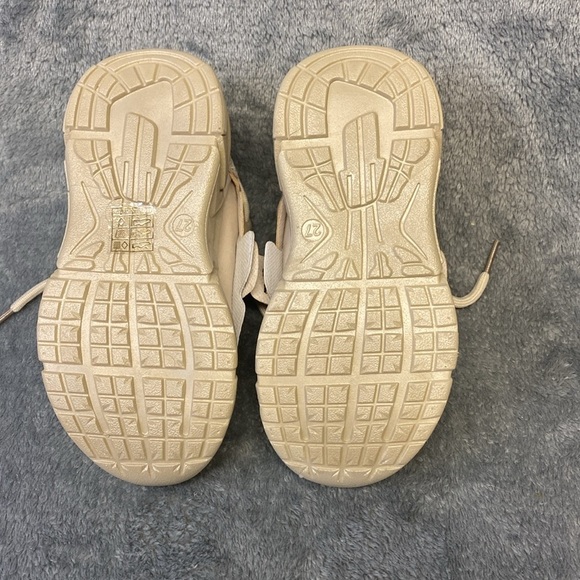 Boys Girls beige sneakers Lace Up Running Shoe Walking Non-Slip size‎ 27 - Picture 5 of 16